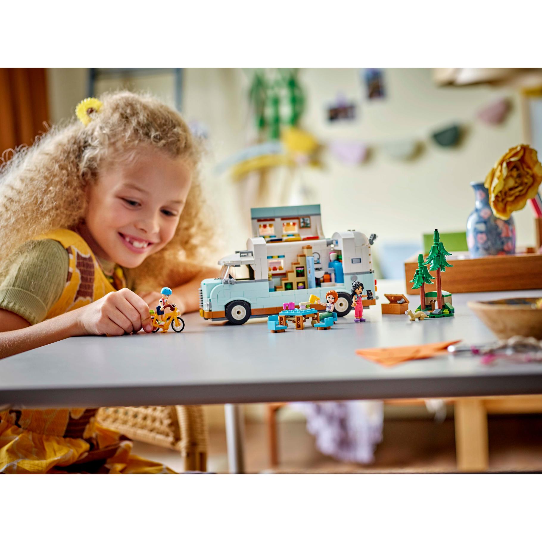 LEGO 42663 Friends Camperavontuur met vrienden - afbeelding 3